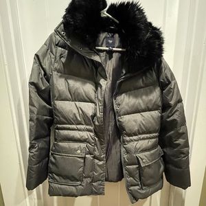 Women’s Gap - gray/silver, medium coat w/ inside drawstring. Barley worm.
